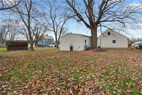167 Clinton Ave, Elyria, OH 44035 photo 27