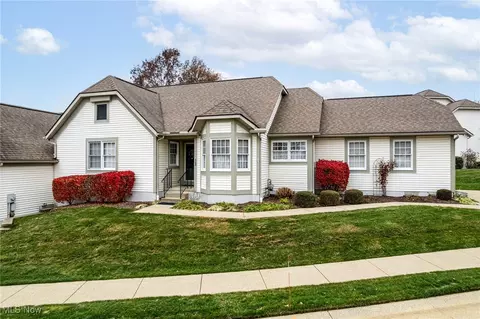 668 Sally Cir #45, Wadsworth, OH 44281