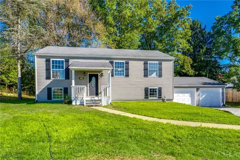 1470 Congress Lake Rd, Mogadore, OH 44260