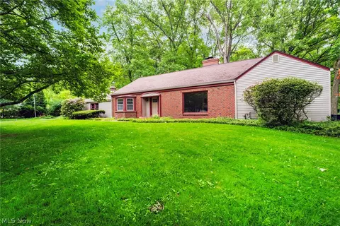 5025 Lockwood Blvd, Youngstown, OH 44511
