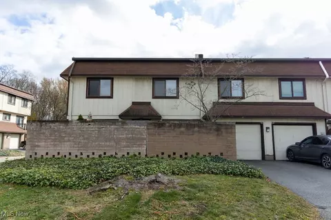 9956 Johnnycake Ridge Rd, Mentor, OH 44060