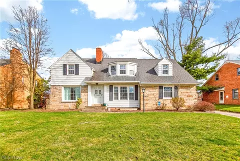20825 Fairmount Blvd, Shaker Heights, OH 44118