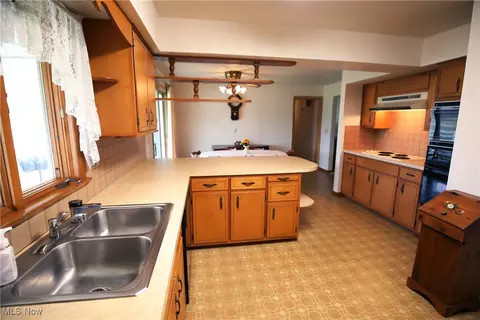 41984 Debra Dr, Elyria, OH 44035 photo 10
