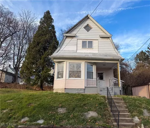 330 Garfield St, Youngstown, OH 44502