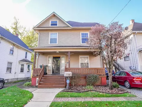2416 9th St SW, Canton, OH 44710