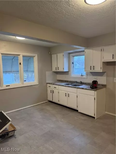 20814 Watson Rd, Maple Heights, OH 44137 photo 4