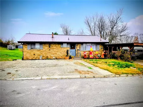 1404 Jeffrey St, Parkersburg, WV 26101