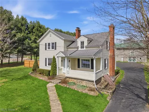 13130 Kinsman Rd, Burton, OH 44021