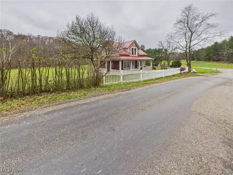 38 Radabaugh Rd, Marietta, OH 45750