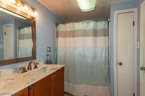 2572 W Center St, Ashtabula, OH 44004 photo 19