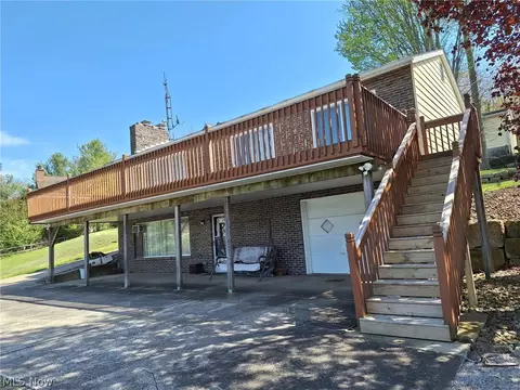 47813 Tomahawk Dr, Negley, OH 44441