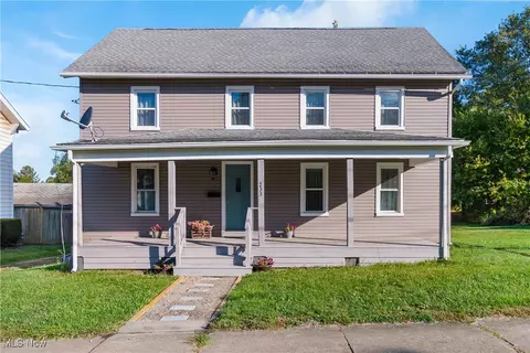 233 Nassau St W, East Canton, OH 44730