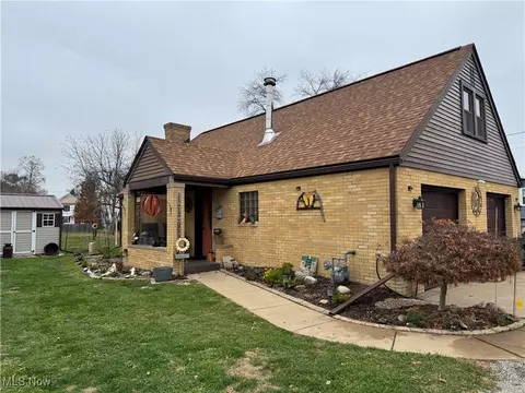 123 Church Ave SE, New Philadelphia, OH 44663