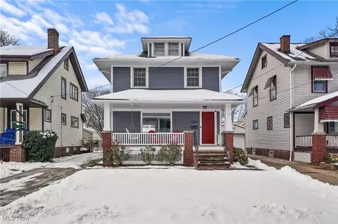 1344 Phelps Ave, Lakewood, OH 44107