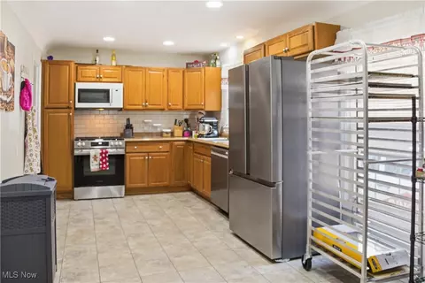 Kitchen - 227 Shields Rd, Boardman, OH 44512 photo 1 of 1