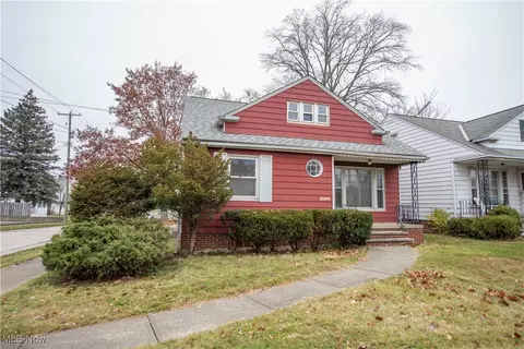 14305 Granger Rd, Maple Heights, OH 44137