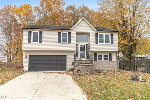 19631 Thornridge Ave, Cleveland, OH 44135