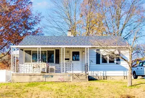 2610 11th St, Cuyahoga Falls, OH 44221