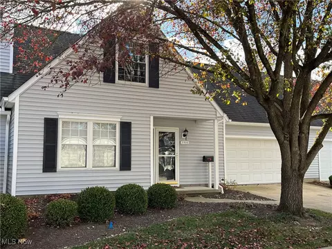 3510 E Prescott Cir, Cuyahoga Falls, OH 44223