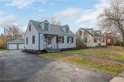819 Warwick Dr, Sheffield Lake, OH 44054