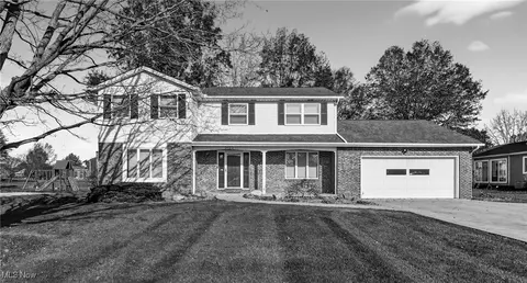 9125 Paulding St, Massillon, OH 44646