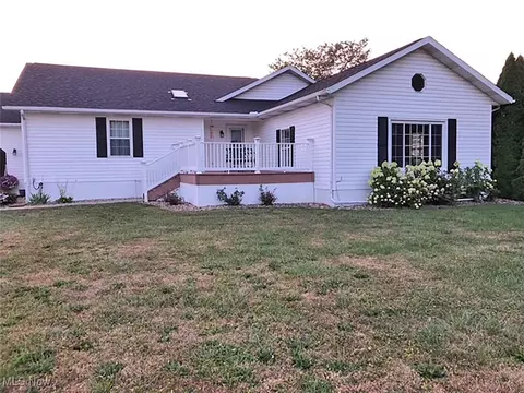 2171 Alliance Rd, Deerfield, OH 44411