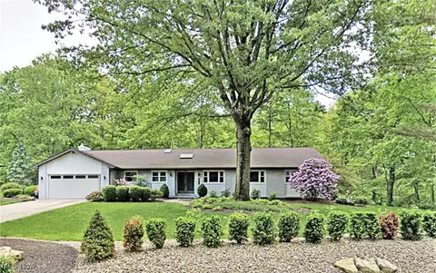 755 Sand Run Rd, Akron, OH 44313