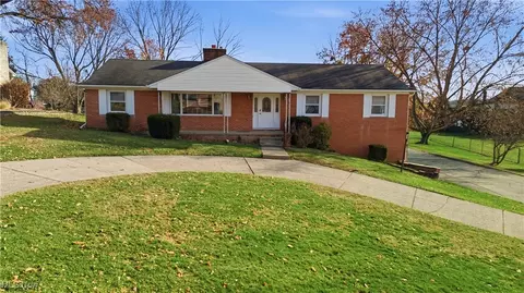 5300 Aster Ave NE, Canton, OH 44705