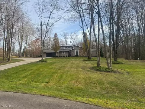 7063 Old Mill Rd, Chesterland, OH 44026