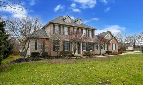 5957 Century St NW, Canton, OH 44718