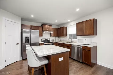 Kitchen - 133 W Spring Dr, Elyria, OH 44035 photo 1 of 4
