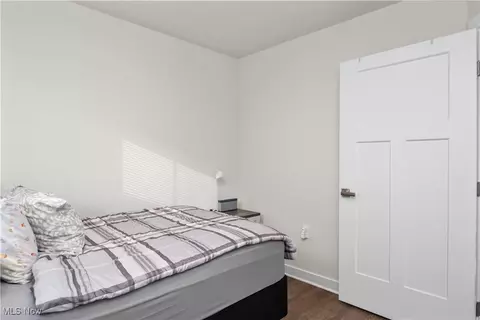 Bedroom - 133 W Spring Dr, Elyria, OH 44035 photo 3 of 9