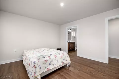 Bedroom - 133 W Spring Dr, Elyria, OH 44035 photo 7 of 9