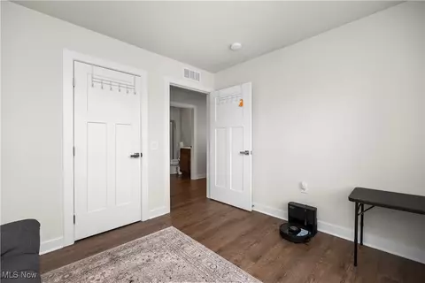 Bedroom - 133 W Spring Dr, Elyria, OH 44035 photo 5 of 9