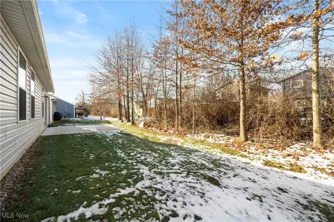 Exterior - 133 W Spring Dr, Elyria, OH 44035 photo 4 of 7