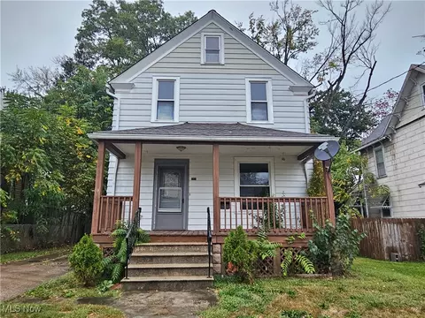 213 George St, Elyria, OH 44035 photo 1