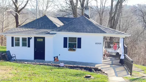 46898 Columbia St, Saint Clairsville, OH 43950