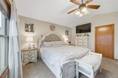 4212 Devonshire Ct, Akron, OH 44321 photo 37