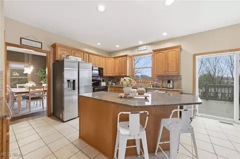 4212 Devonshire Ct, Akron, OH 44321 photo 19