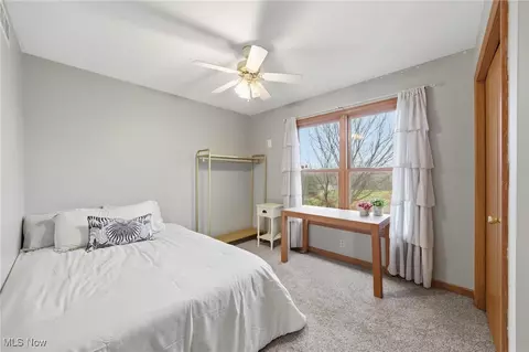 4212 Devonshire Ct, Akron, OH 44321 photo 33