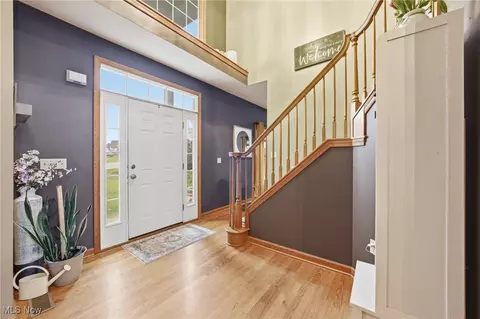 4212 Devonshire Ct, Akron, OH 44321 photo 4