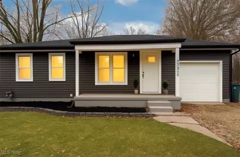 2635 Crehore St, Lorain, OH 44052