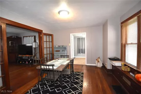 Entry Way - 21 Katherine St, Struthers, OH 44471 photo 1 of 1