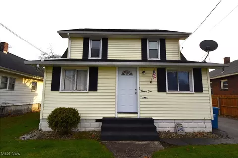 Exterior - 21 Katherine St, Struthers, OH 44471 photo 2 of 2