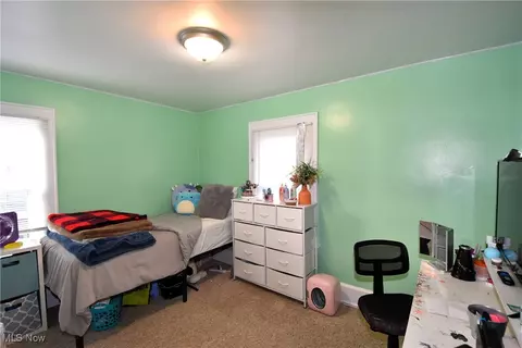 Bedroom - 21 Katherine St, Struthers, OH 44471 photo 3 of 3