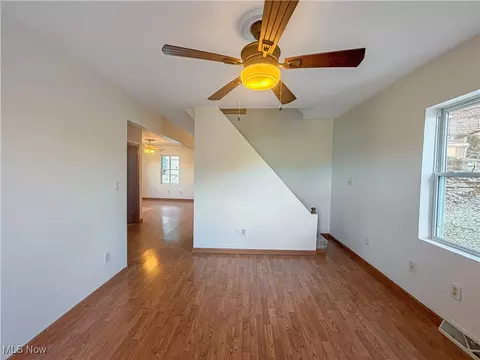 Living - 175 Wall St, Weirton, WV 26062 photo 2 of 5