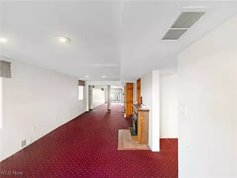 Living - 175 Wall St, Weirton, WV 26062 photo 5 of 5