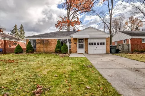 1767 Longwood Dr, Mayfield Heights, OH 44124