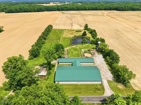 2941 Vandemark Rd, Litchfield, OH 44253