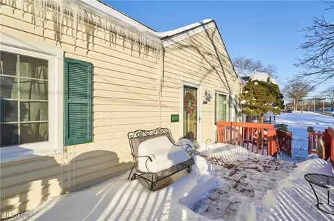 1819 Grant Ave, Cuyahoga Falls, OH 44223